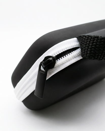 RETROTHENAR_TRAGETASCHE